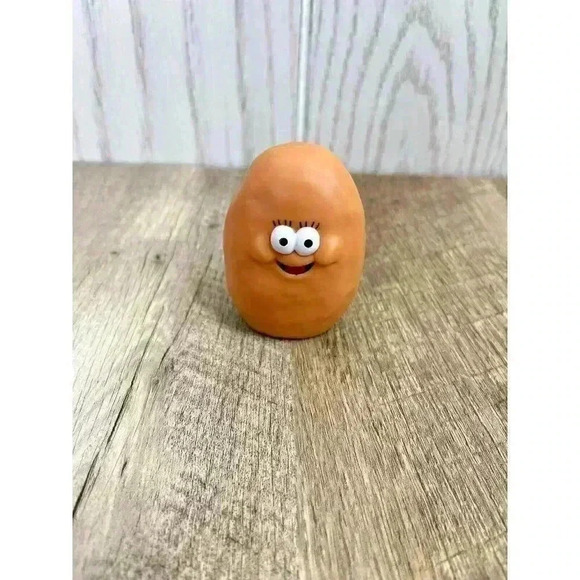 McDonald's Waffutu Kerwin Frost McNuggets Nugget Buddies Adult Happy Meal 2023 - Picture 4 of 5